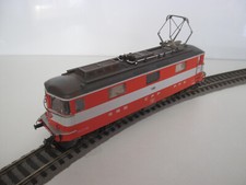 Locomotive électrique Re 4/4 II "Swiss Express" CFF, HAG HO réf: 210 digitalisée