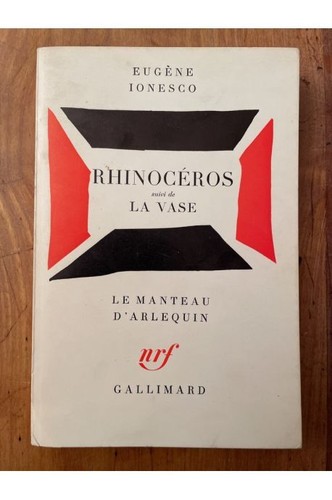 Rhinocéros suivi vase - rhinocéros, le