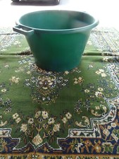lot==grand tapis    vert  et bassine verte bain bébé,,,  cuisine d é té  etc