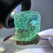 Cube de fluorite fantôme