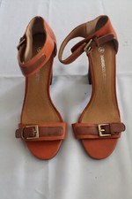 Chaussures d'été en cuir Marron orangé à boucles 3 suisses collection Taille 38