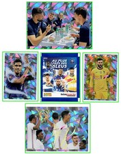 Image Panini AU PLUS PRES DES