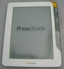 Liseuse Fnacbook blanche 62 livres déja dessus