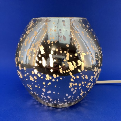 Ikea knubbig table - table, lamp