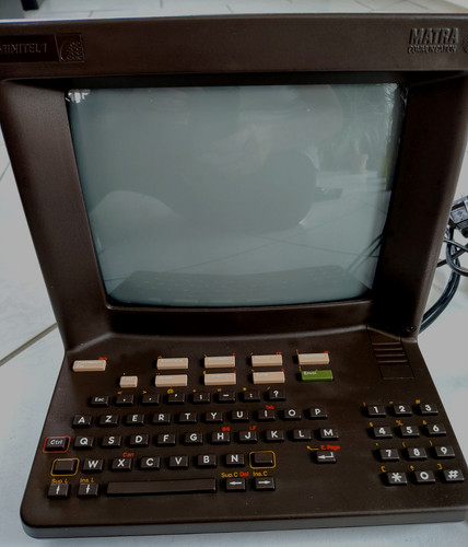 Terminal série minitel - série,