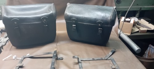 Sacoches cuir pour moto - cuir,