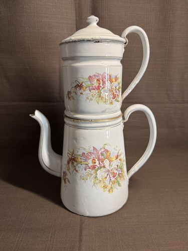 Ancienne cafetière émaillée