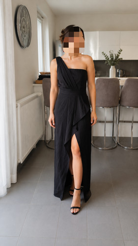Robe asymétrique noire jupe