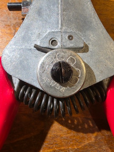 Pince dénuder automatique - dÉnuder,
