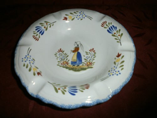 Beau cendrier porcelaine kg - cendrier, en