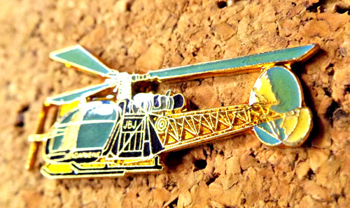 Pin hélicoptère alouette - pin's,