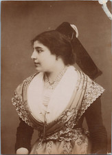 France, Arlésienne, Tirage vintage, ca.1880 Tirage vintage tirage d'époqu