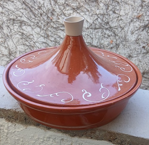 Plat tajine terre - à,