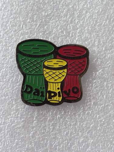 Pin daïpivo groupe de - pin’s,