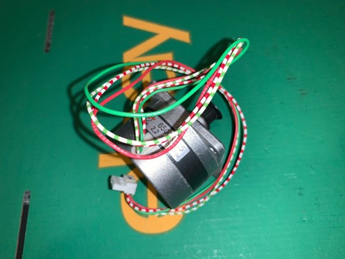 Moteur axis - (sideways),
