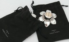 Georg Jensen jolie paire de bougeoirs en métal argenté, fleur, pétales, perles.