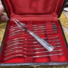 12 petites fourchettes a