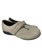 HELVESKO Slip-on Dames Chaussures basses T EU 40 blanc cassé style décontracté