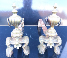 Paire de chenets en bronze à