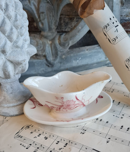 Ancienne dinette sauciere - ancienne,