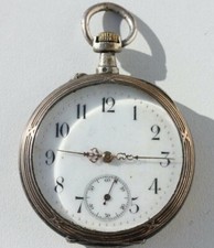 MONTRE DE GOUSSET EN ARGENT - POINCON A LA HURE - D. 4,5 cm - 73,3 g