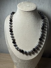 Colier Vintage En Perles Clair Et Gris / France