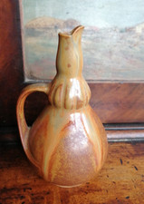 Petit vase forme originale en