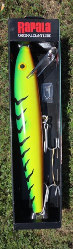New rapala original giant lure - new,