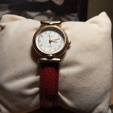 Montre femme CORVAIR  pile