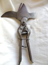 ANCIEN SECATEUR METAL AVEC