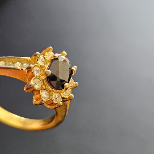 Bague fleur marguerite pierre