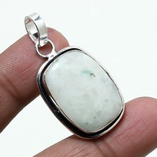 Pendentif pierre précieuse pierre de lune arc-en-ciel fait main design unique...