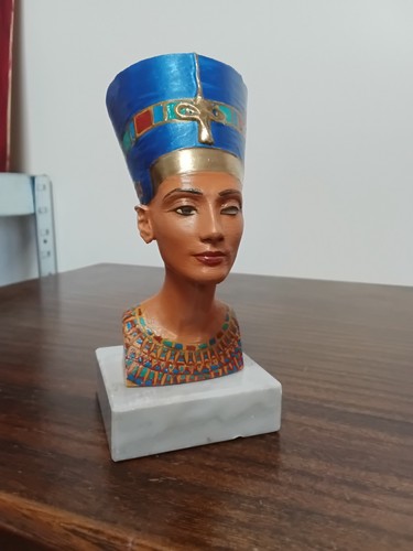 Réplique buste la reine - la,
