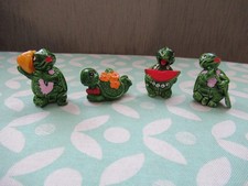 4 FIGURINES JOUET FERRERO