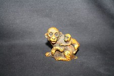 NETSUKE WOODEN MOTHER MONKEY HOLDING BABY