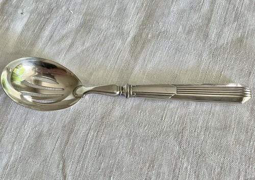 Cuillere saupoudrer en - ,
