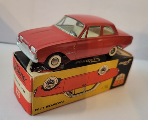 Tekno 826 ford - (pas,