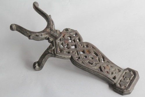 Ancien tire bottes fonte - tire,