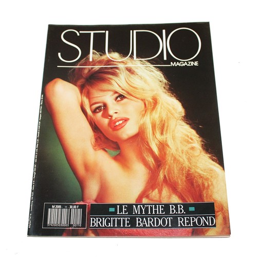 Revue studio magazine - revue,
