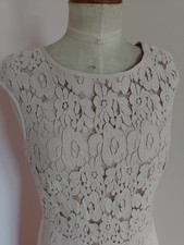 Robe habillée de cérémonie Marc Cain dentelle rose poudré T 4 D = 38 40 Fr