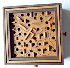 LABYRINTHE BOIS WAKOUWA ( sans