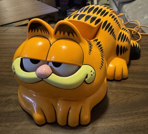 Garfield phone tyco - phone, model