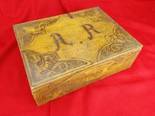 Grande  Boîte , Coffret à Couture  Garni , Décor en Pyrogravure  Ancien ...