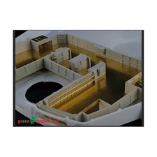 Greenstrawberry Modelage