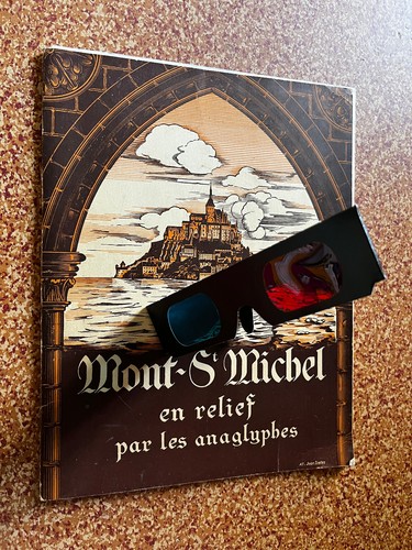Livre mont st - -,