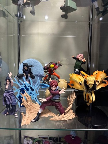 Lot figurines naruto - lot,