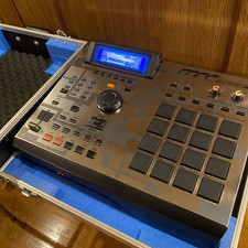 AKAI MPC2000XL SE3 Sampler Maintenanced Limited production fonctionne confirmé