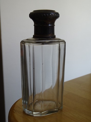 Flacon boite poudre cristal - +,