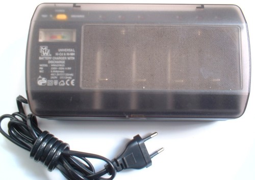 Chargeur universel accus - universel, d'accus