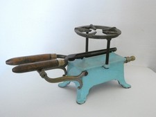 Ancien petit réchaud à gaz